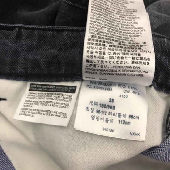 Levi's Flat-front shorts - size 38 - Picture 3 of 5